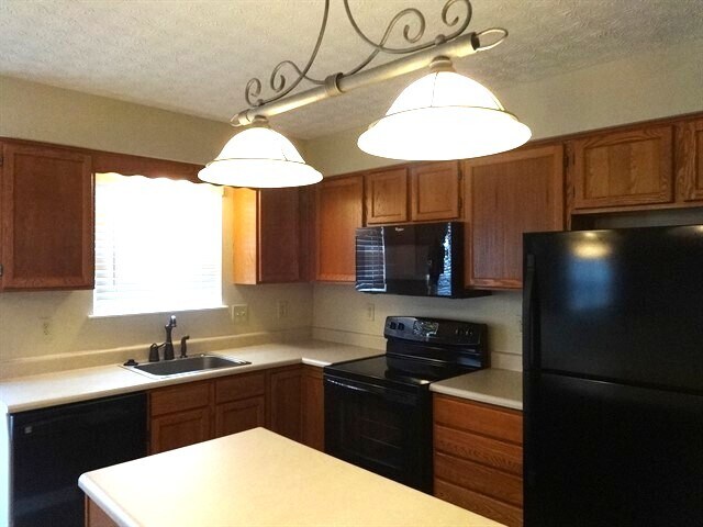 Building Photo - 7066 Bryemar Dr