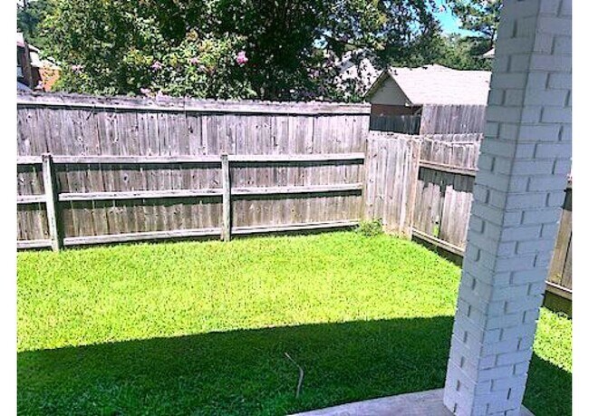 Building Photo - 106 Brendalwood Ln