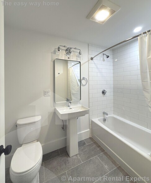 Building Photo - 406 Columbia St