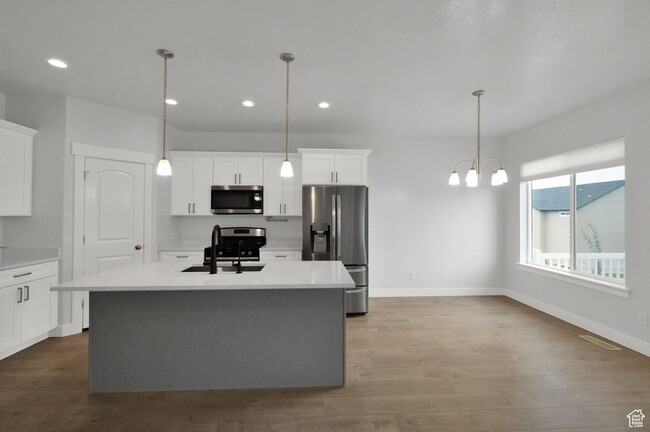 Building Photo - 16087 S Truss Dr