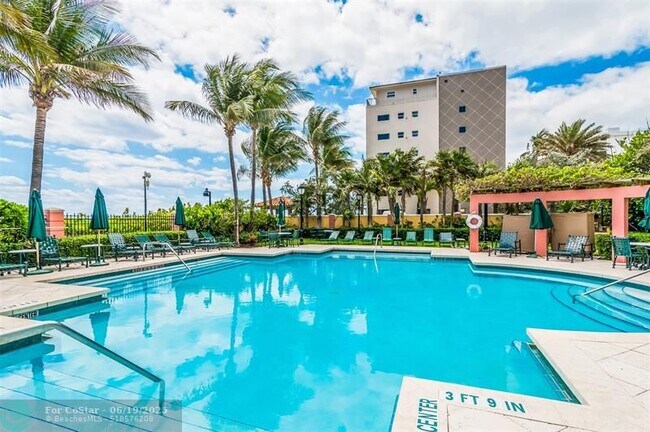Building Photo - 2110 N Ocean Blvd