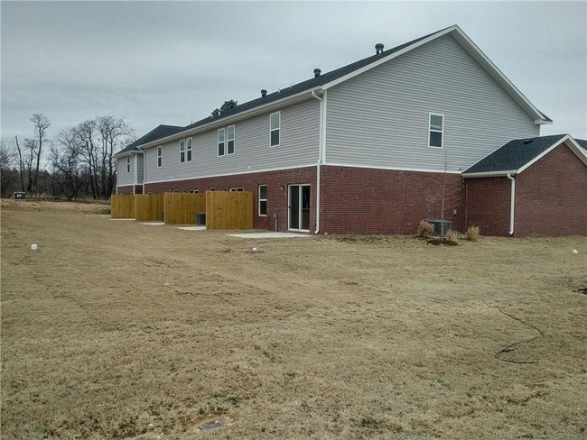 Building Photo - 2729 W Kilimanjaro Way