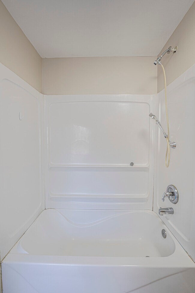 Building Photo - 371 Cedar St