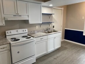 Building Photo - 5 Bed 1.5 Bath Single Family Home in Wausau