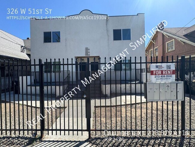 Building Photo - 326 W 51st St