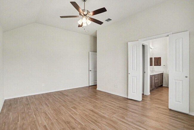 Building Photo - 429 Tobin Dr