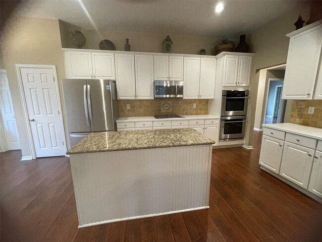 Building Photo - 9506 Windy Hollow Dr