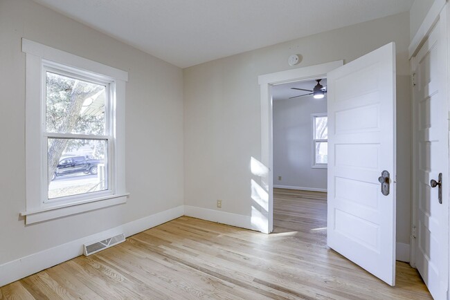 Building Photo - Ralston Rental Home Available