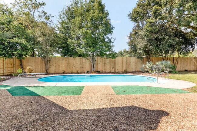 Building Photo - AVAILABLE NOW – $3,000/MONTH – ALL UTILITIES + LAWN SERVICE + POOL SERVICE INCLUDED!