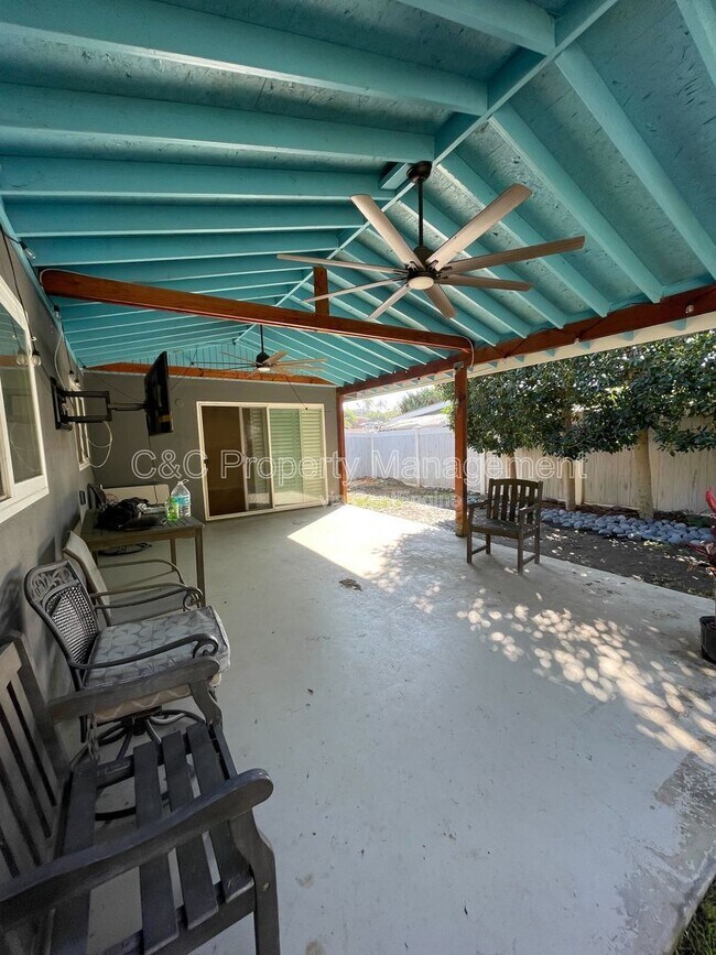 Building Photo - 4774 Mt Cresti Dr