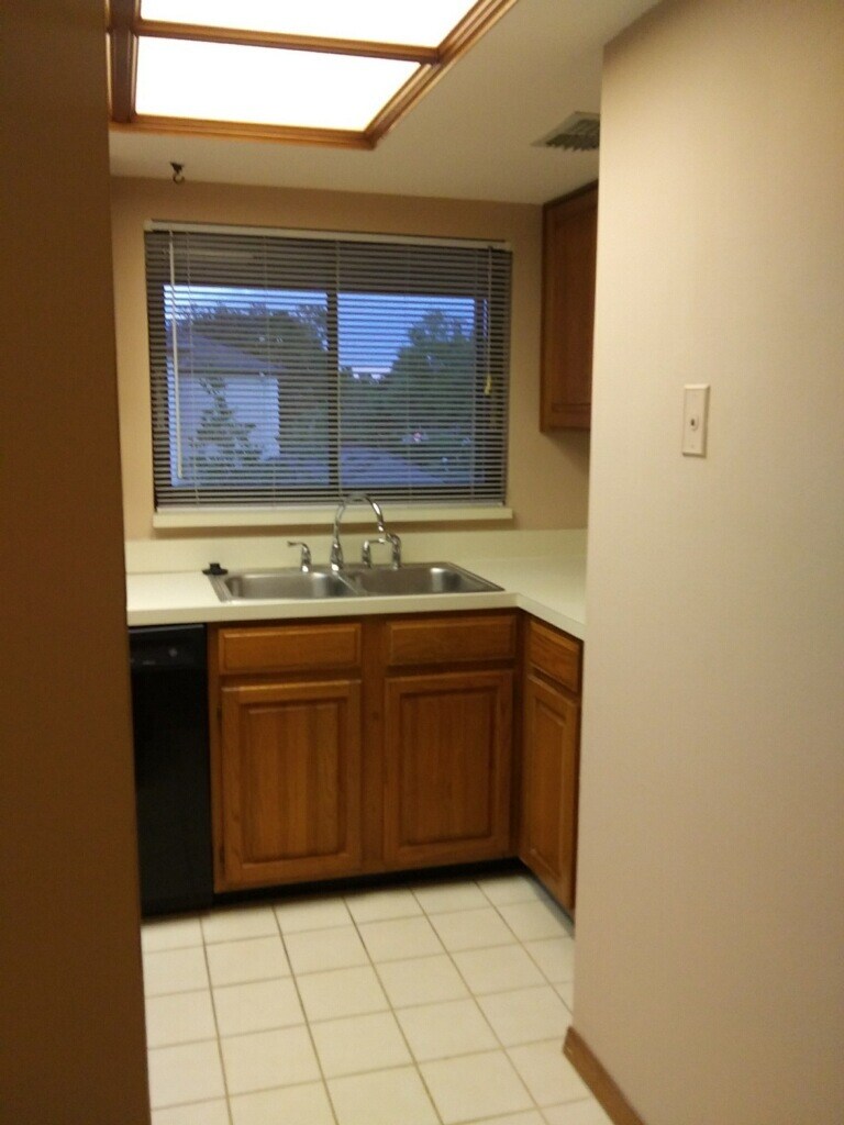 Building Photo - 4515 Southampton Ct