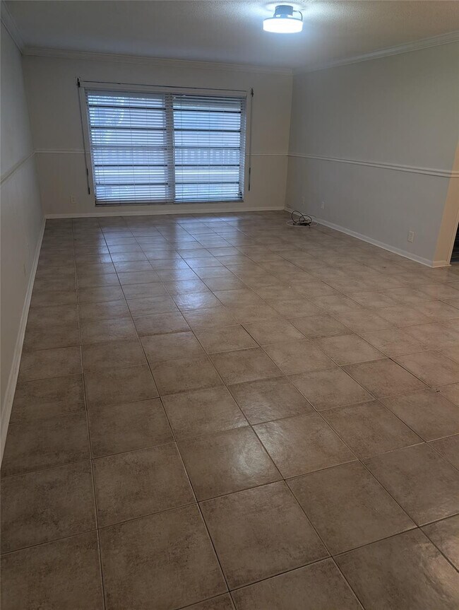 Building Photo - 1740 NW 60th Ave