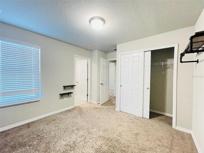 Building Photo - 2023 Harebell Ln