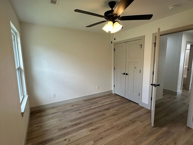 Building Photo - 3 Bedroom 2 Bath Built in 2025