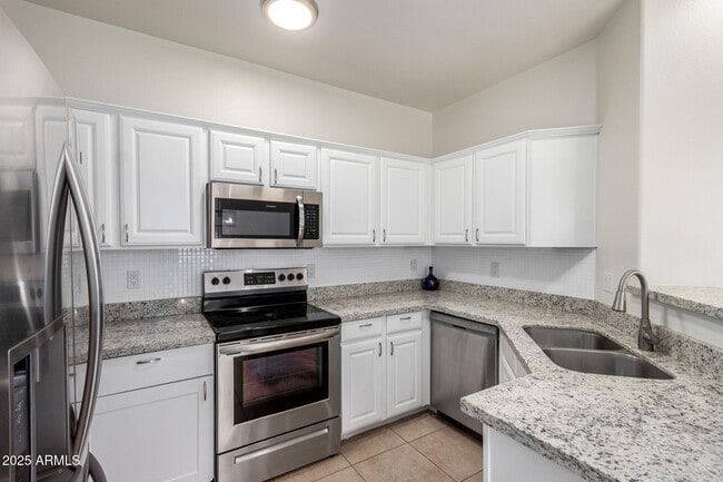 Building Photo - 44013 W Palo Cedro Rd