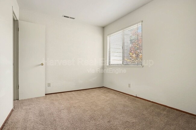 Building Photo - 4014 Penny Terrace