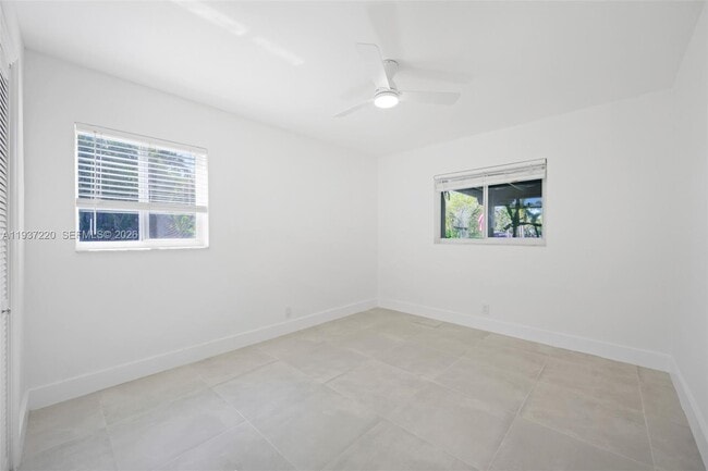 Building Photo - 5300 SW 162nd Ave