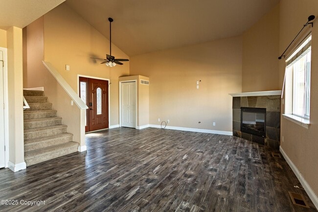 Building Photo - 4 Bedrooms, 3.5 Bathrooms, 2 Car Garage Home Fore Rent In Remington Estates