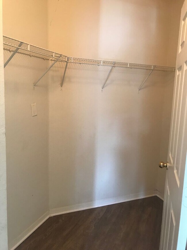 Building Photo - 3621CR#725(75)