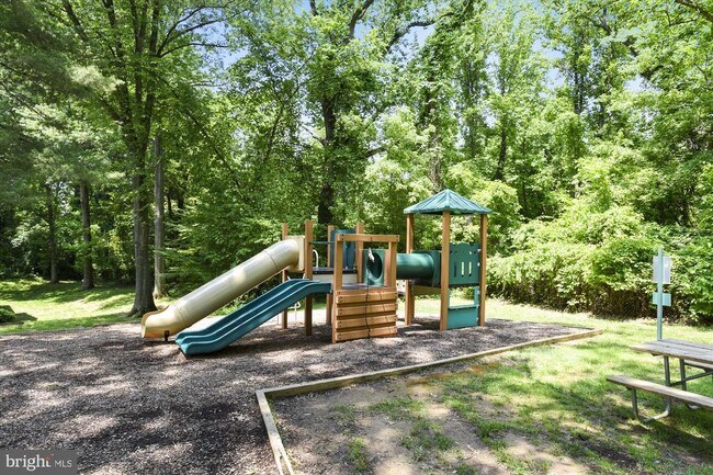 Building Photo - 7621 Tremayne Pl