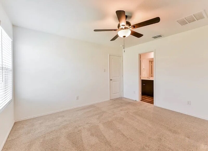 Building Photo - 14314 Desert Rain Trl
