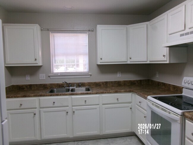 Building Photo - 3BR/1BA Single Family Home in Biloxi for $1,100 rent