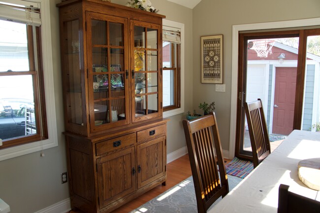 Main floor eat-in dining room - 1482 Cohansey St