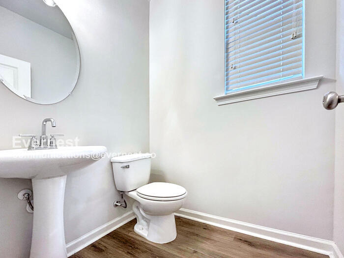 Building Photo - 2797 Aralynn Wy