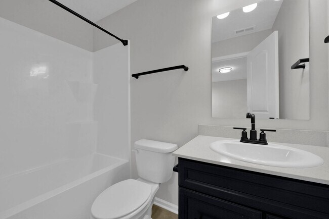 Building Photo - High End-New Build 5 Bed Home Plain City