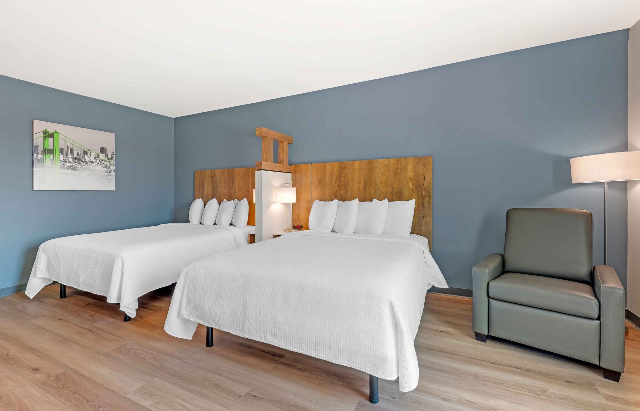 Building Photo - Furnished Studio-Kyle