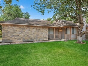 Building Photo - 23526 Tree House Ln