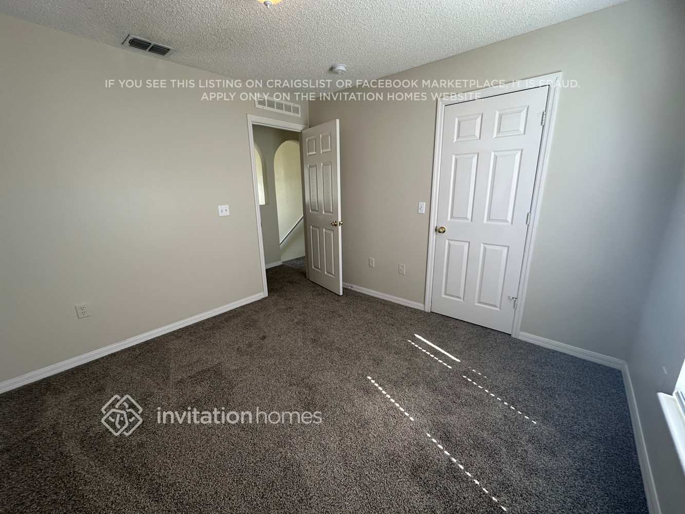 Building Photo - 2361 Pavilion Terrace