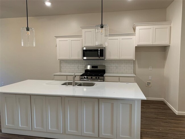 Building Photo - 3305 Enclave Pl