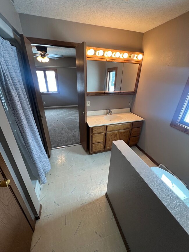 Building Photo - 2397 N Roosevelt St