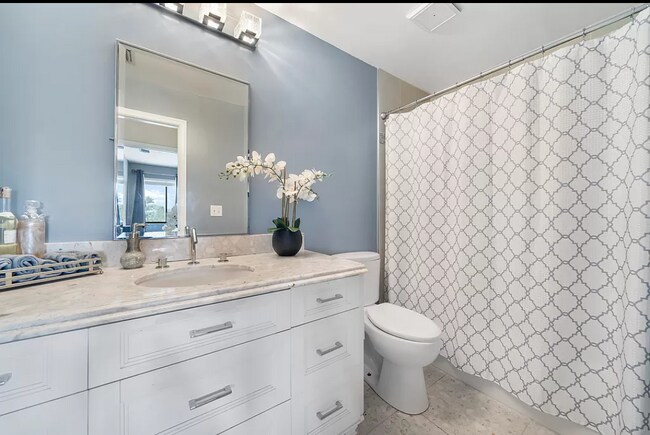 Building Photo - 1621 Woodbridge Lakes Cir