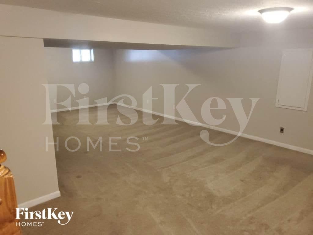 Building Photo - 5606 Beechtree Ln