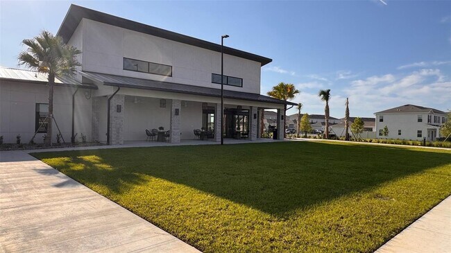 Building Photo - 2664 Armstrong Ave