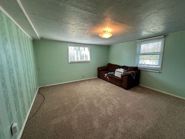 Building Photo - 5084 ID-33