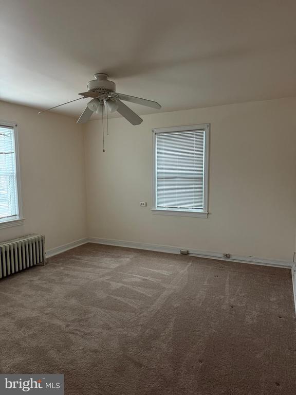 Building Photo - 2211 32nd Pl SE