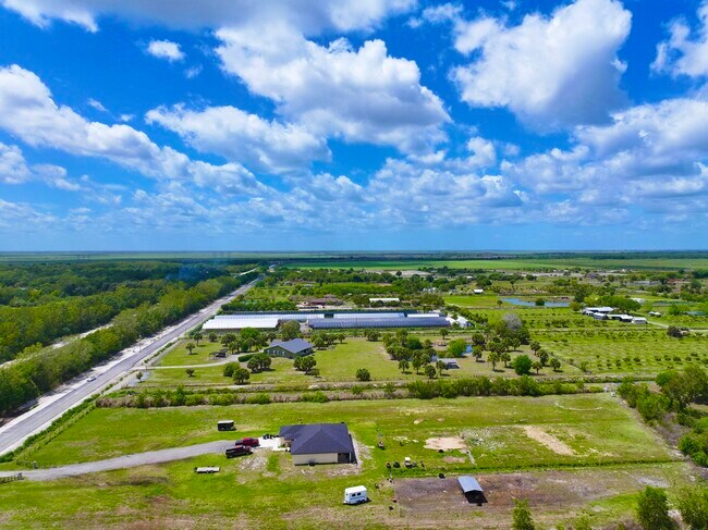 Building Photo - 20365 Marie Ct