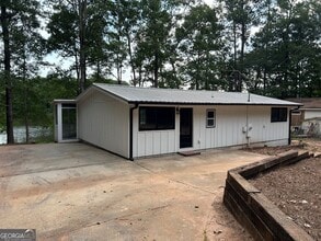 Building Photo - 111 Dogwood Cir