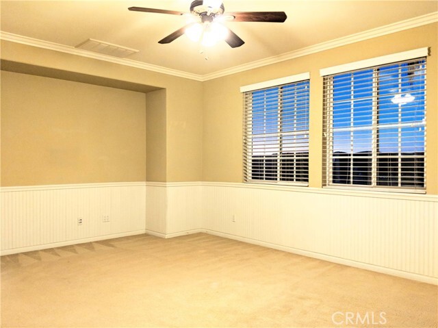 Building Photo - 1169 Parkview Dr