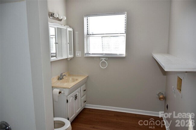 Building Photo - 136 Press Sweezy Rd