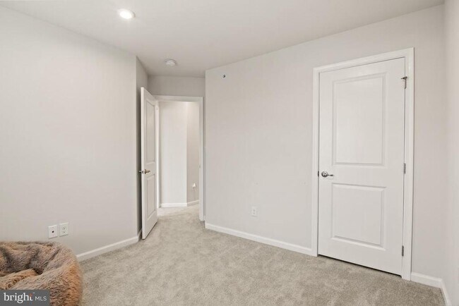 Building Photo - 410 Arbor Blvd