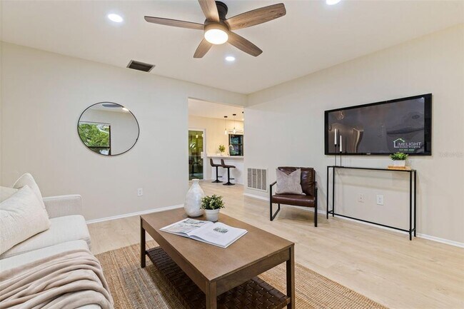 Building Photo - 1353 Wildwood Ct