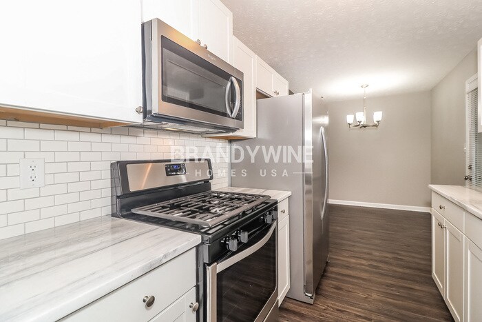 Building Photo - 86 Hale Haven Dr
