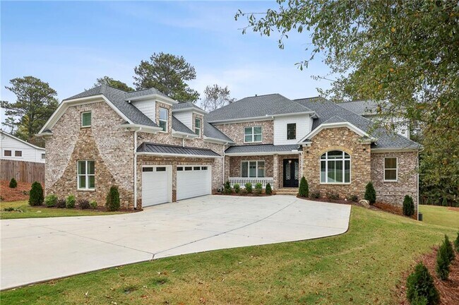 Building Photo - 3750 Robinson Rd NE