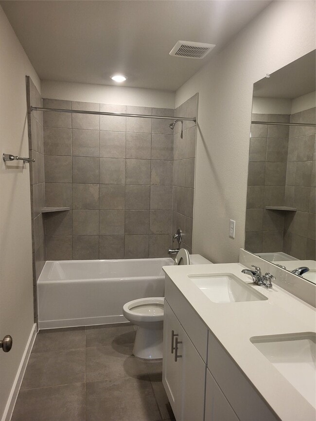 Building Photo - 5611 Madden Ln