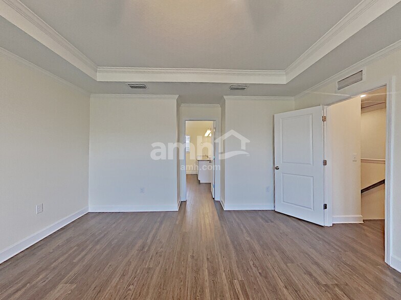 Building Photo - 310 Pine Terrace Dr