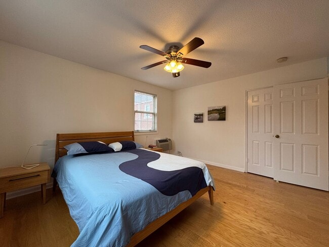 Building Photo - Fully Furnished 2 Bed 2 Bath Condo In Serene Arlington Oaks